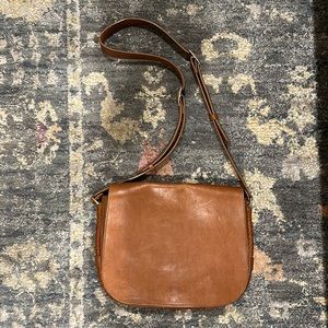 Jenni Kayne Large cognac leather saddle messenger bag